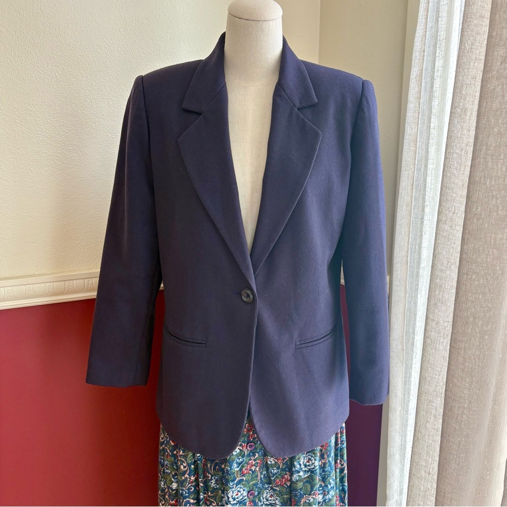 Vintage Sag Harbor 100% wool blazer in plum purple‎
